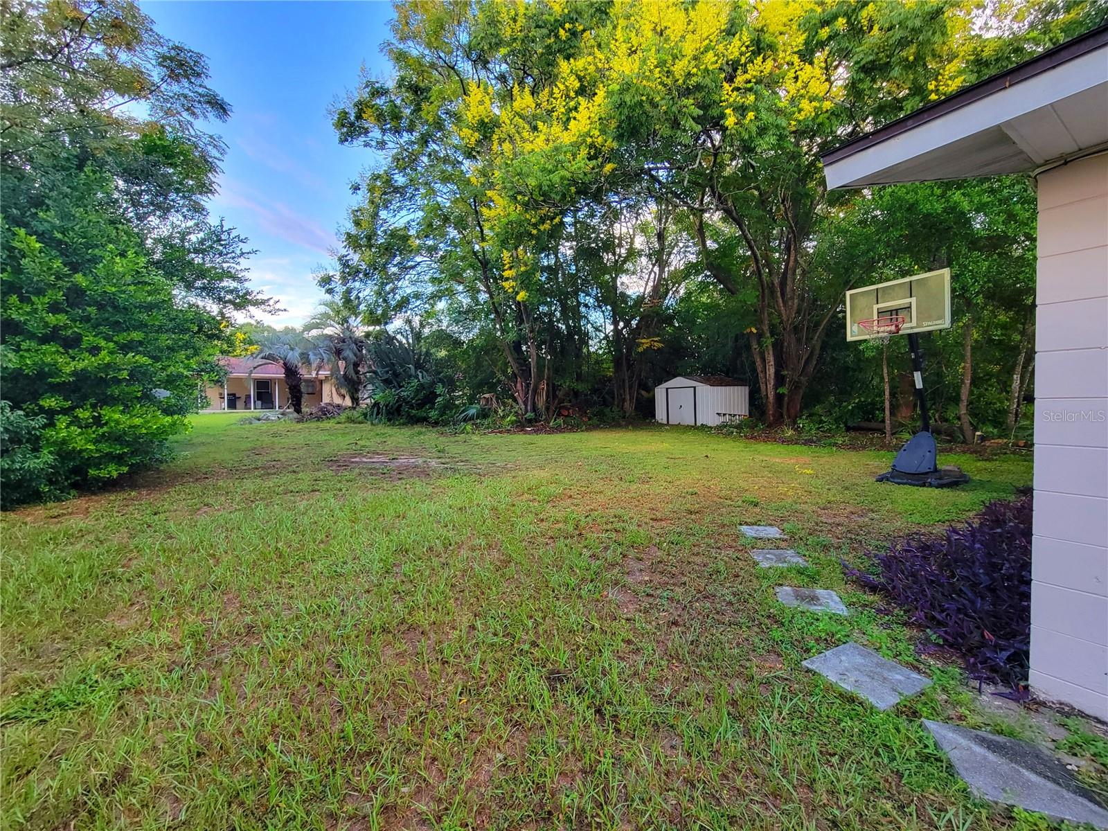 Image 33 of 40 For 516 Bahia Track Run