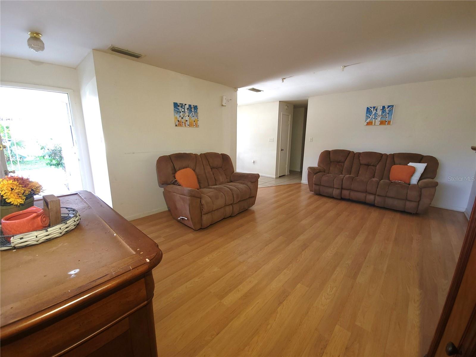 Image 8 of 40 For 516 Bahia Track Run