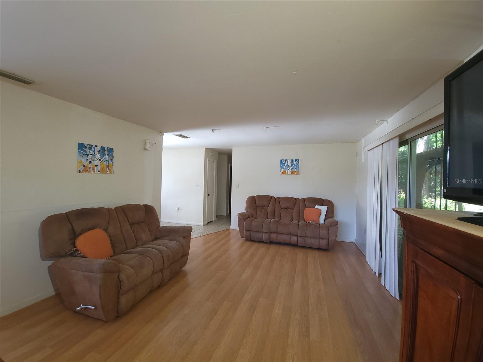 Image 9 of 40 For 516 Bahia Track Run