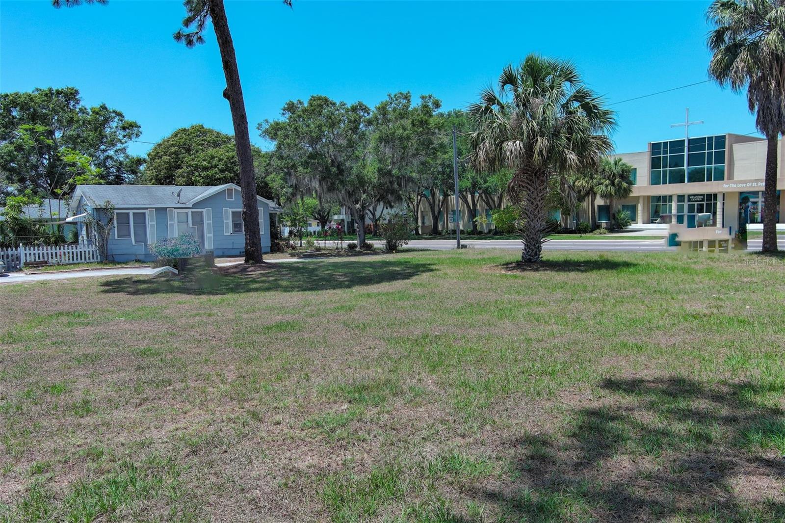 Image 3 of 13 For 4900 5th Avenue N