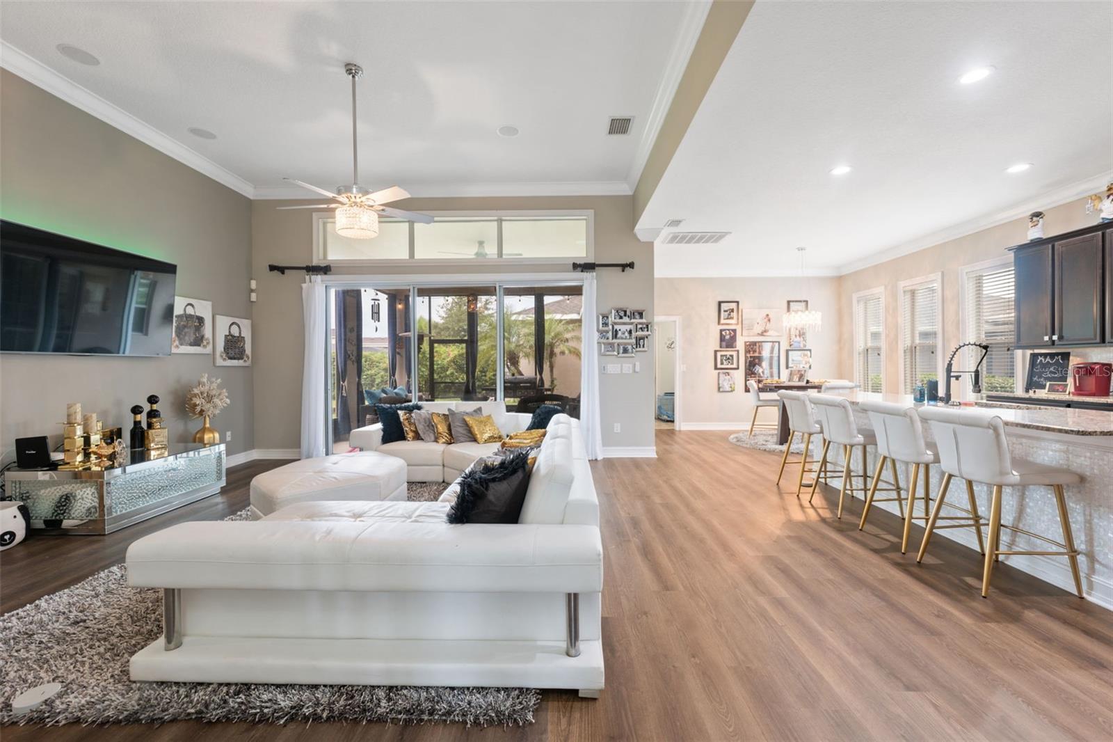 Image 17 of 81 For 5906 Fishhawk Crossing Boulevard