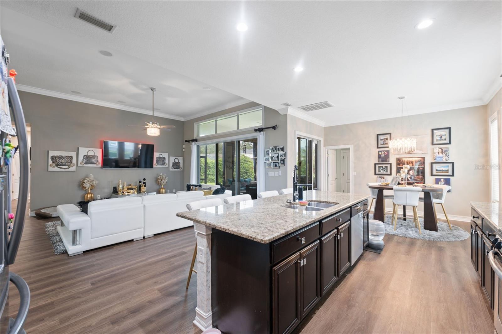 Image 27 of 81 For 5906 Fishhawk Crossing Boulevard