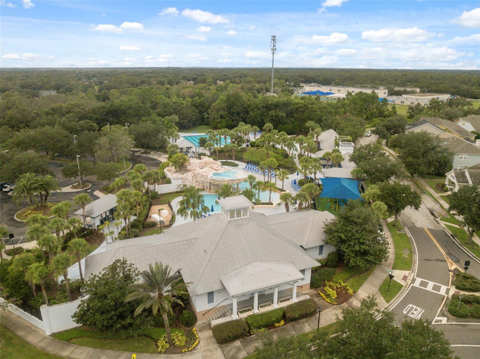 Image 72 of 81 For 5906 Fishhawk Crossing Boulevard