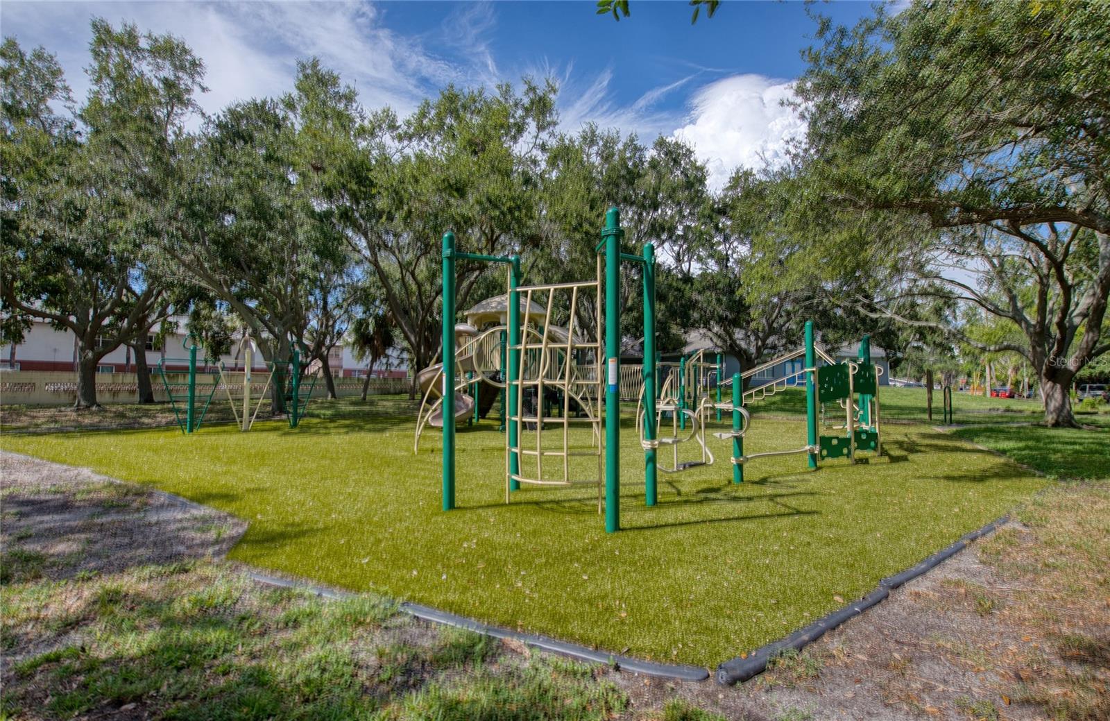 Image 31 of 76 For 6861 4th Street S