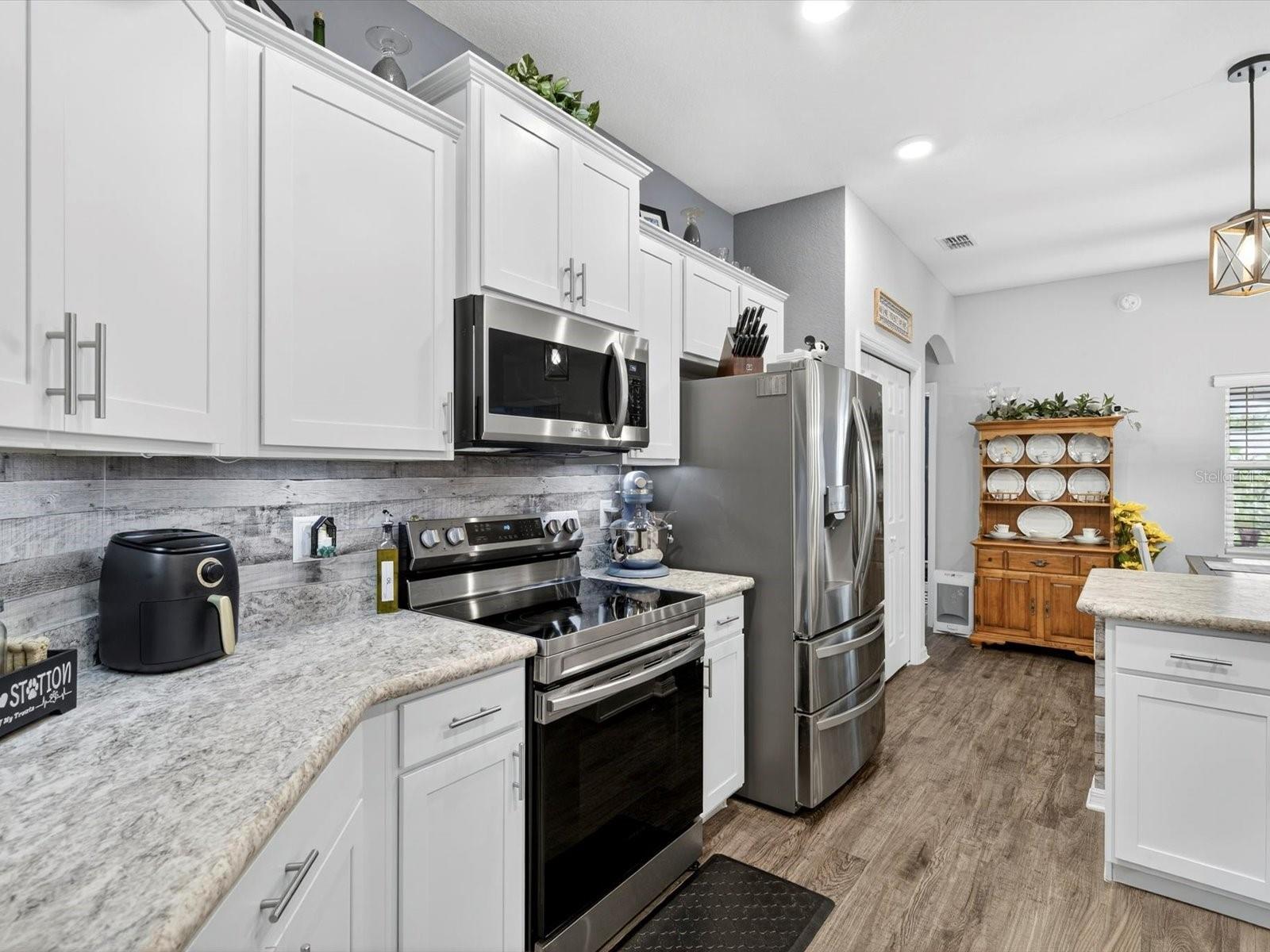 Image 18 of 45 For 6870 Mossy Oak Lane