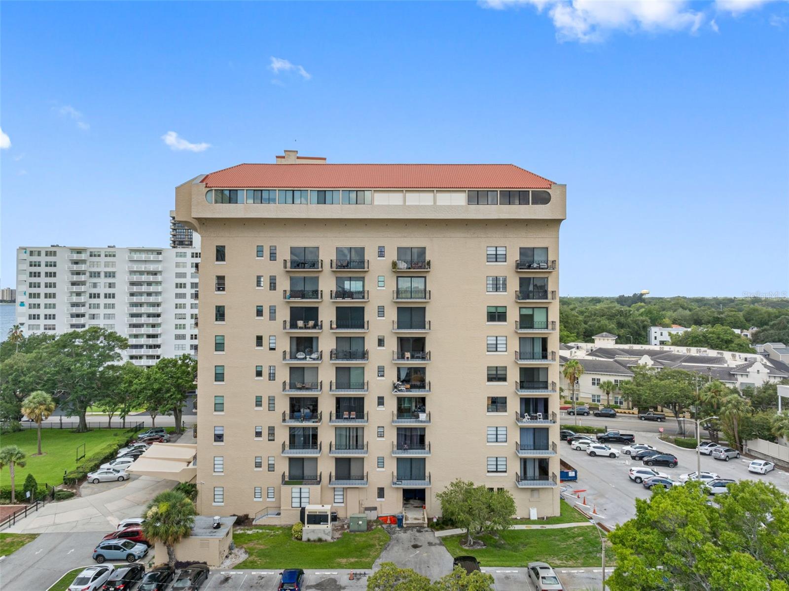 Image 10 of 50 For 2109 Bayshore Boulevard 102