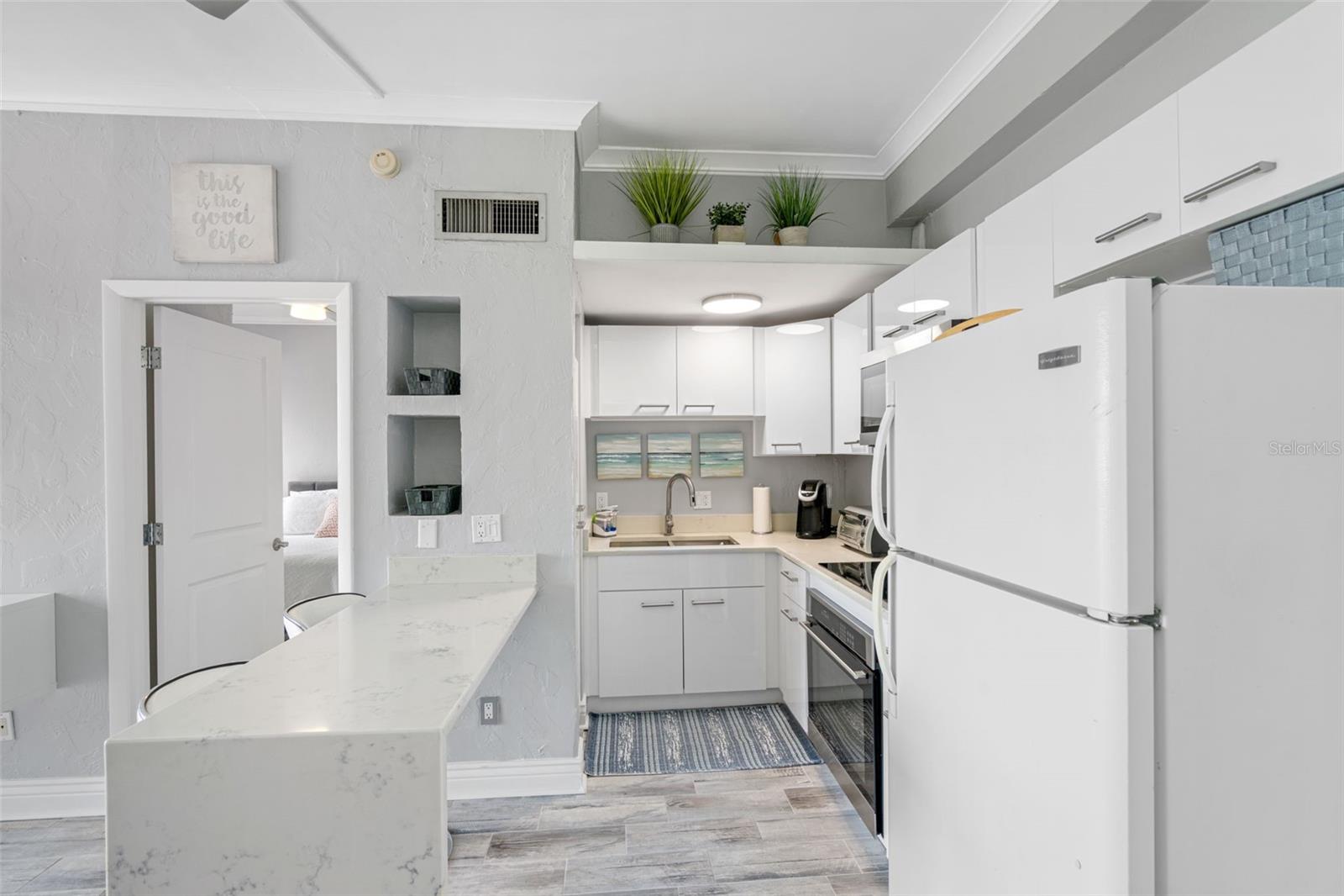 Image 33 of 50 For 2109 Bayshore Boulevard 102