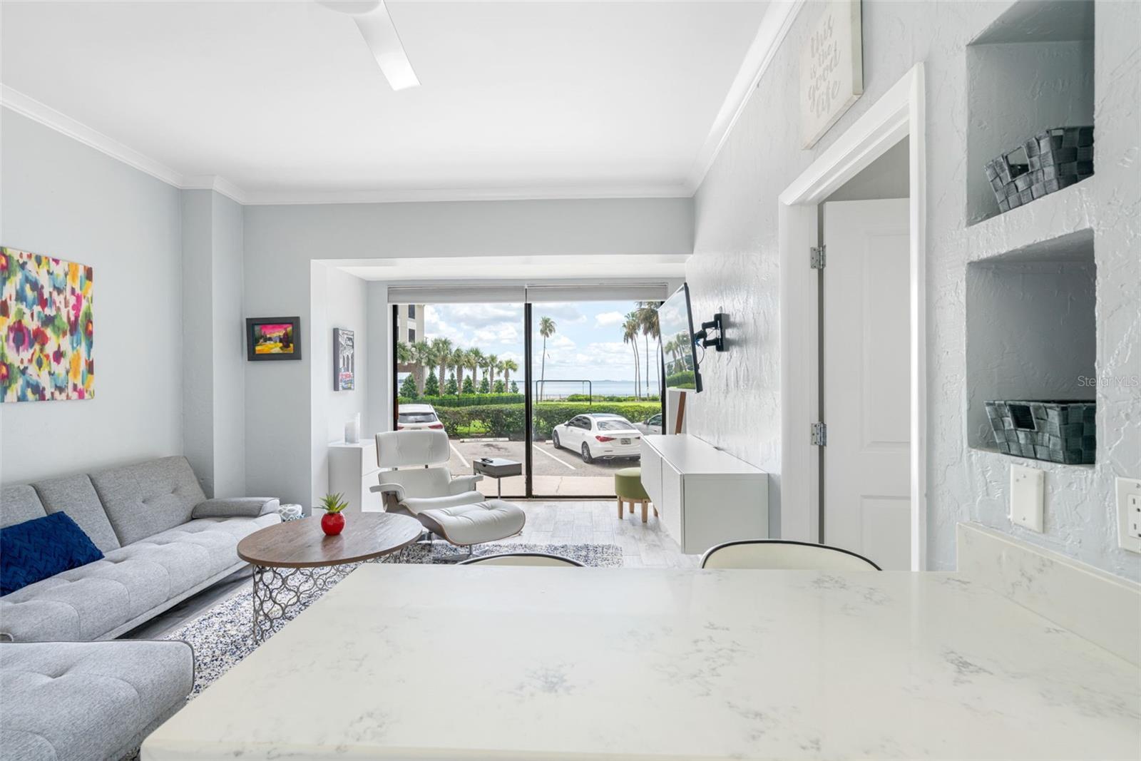 Image 37 of 50 For 2109 Bayshore Boulevard 102