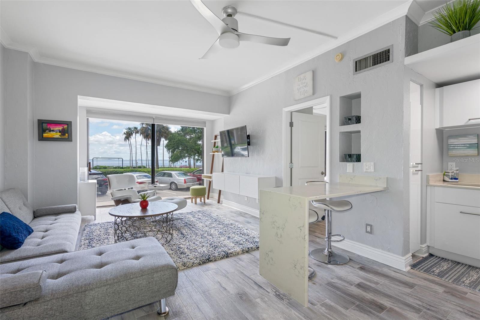 Image 38 of 50 For 2109 Bayshore Boulevard 102