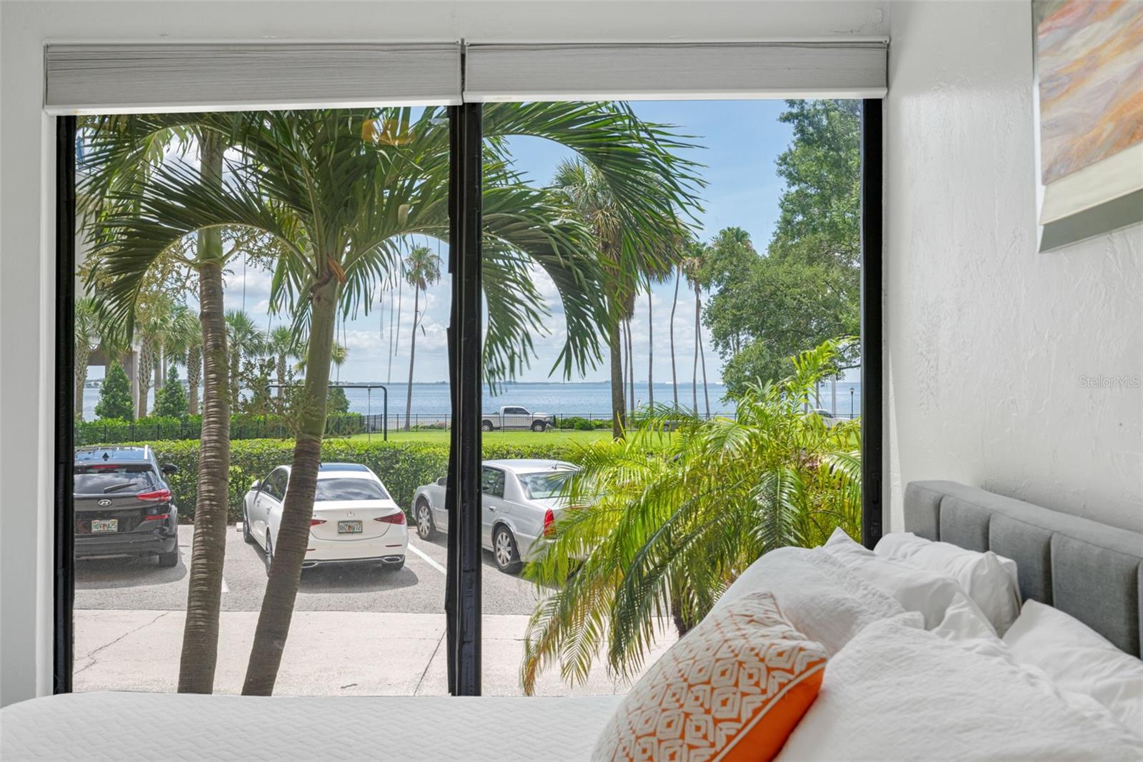 Image 43 of 50 For 2109 Bayshore Boulevard 102
