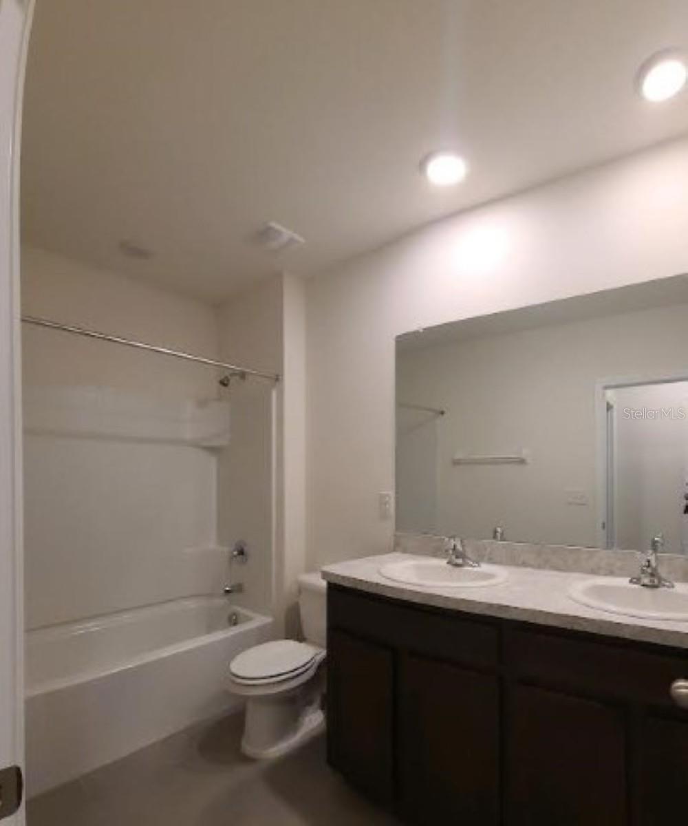 Image 31 of 47 For 16549 Secret Meadow Drive