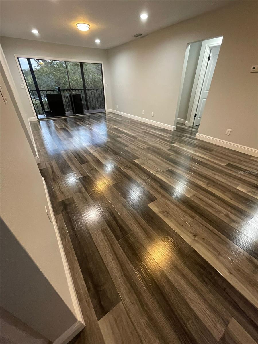 Image 3 of 23 For 7506 Stillridge Drive J