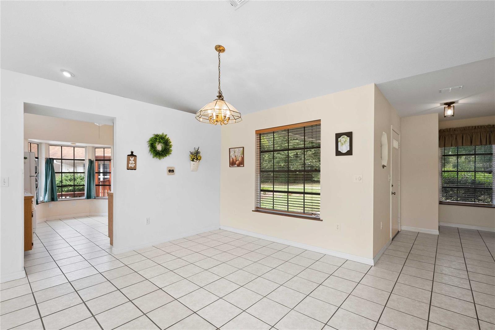 Image 21 of 75 For 13927 Curley Road