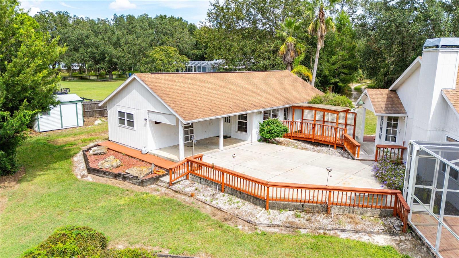 Image 4 of 75 For 13927 Curley Road