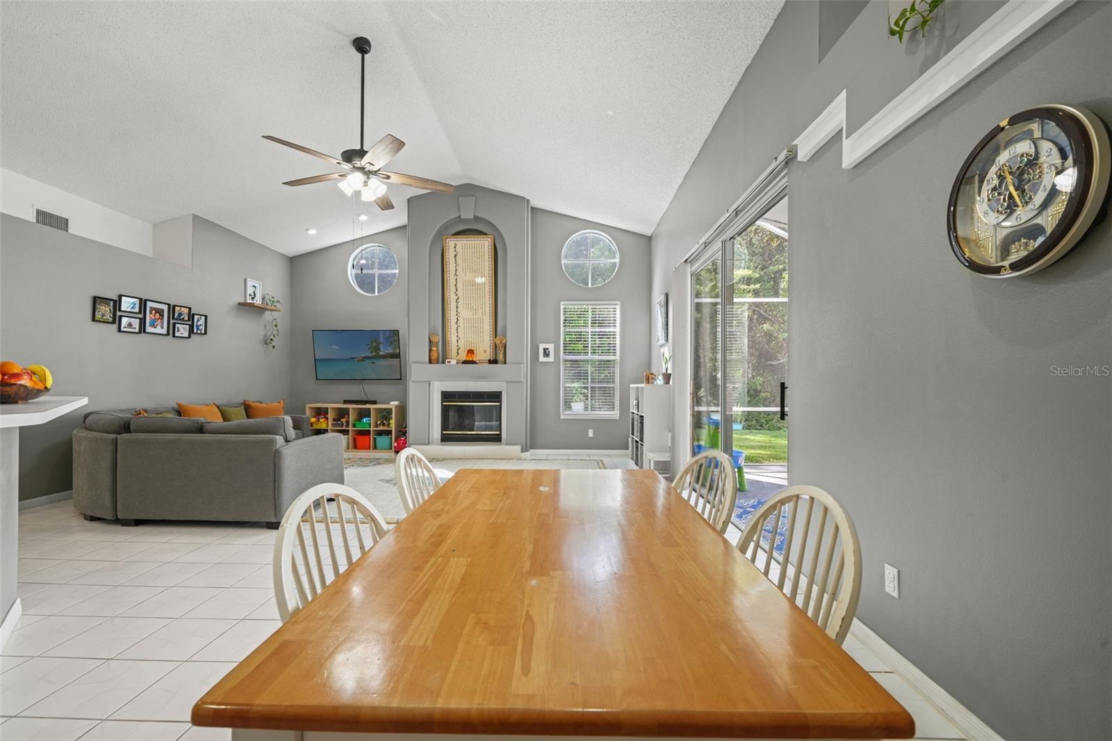 Image 17 of 51 For 7810 Grimsby Lane