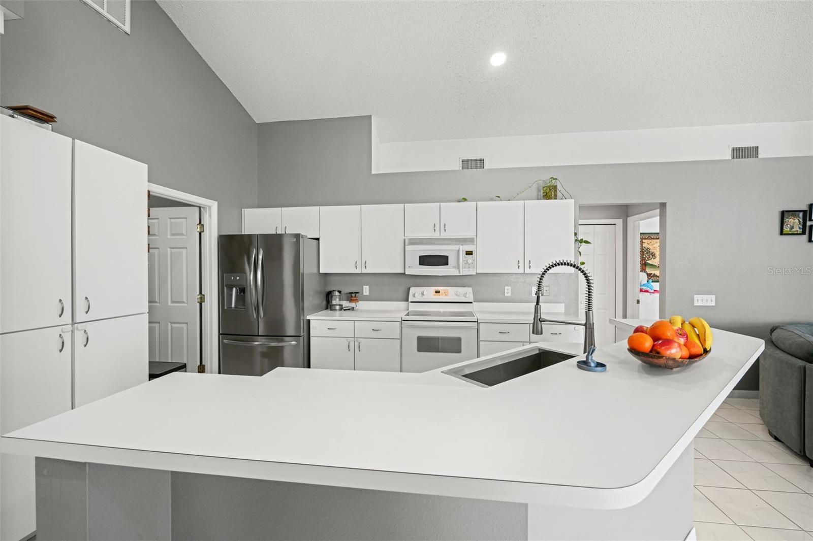 Image 20 of 51 For 7810 Grimsby Lane