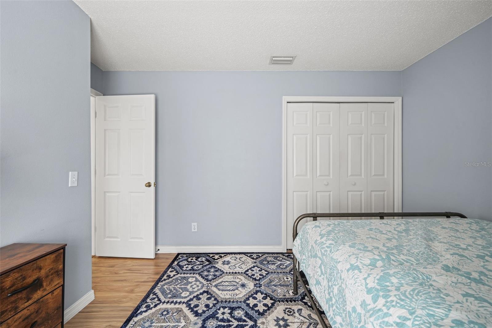 Image 26 of 51 For 7810 Grimsby Lane
