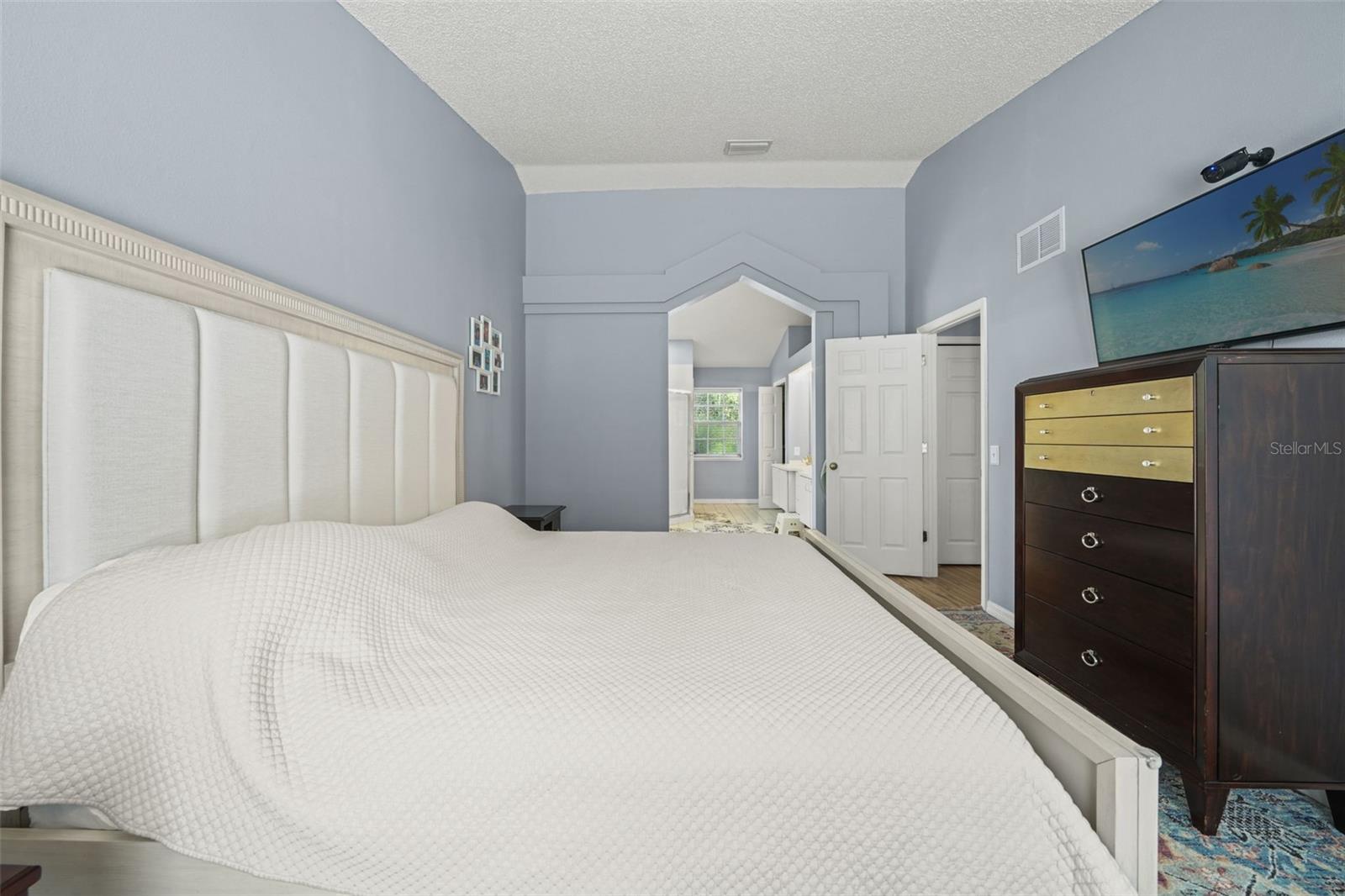 Image 30 of 51 For 7810 Grimsby Lane