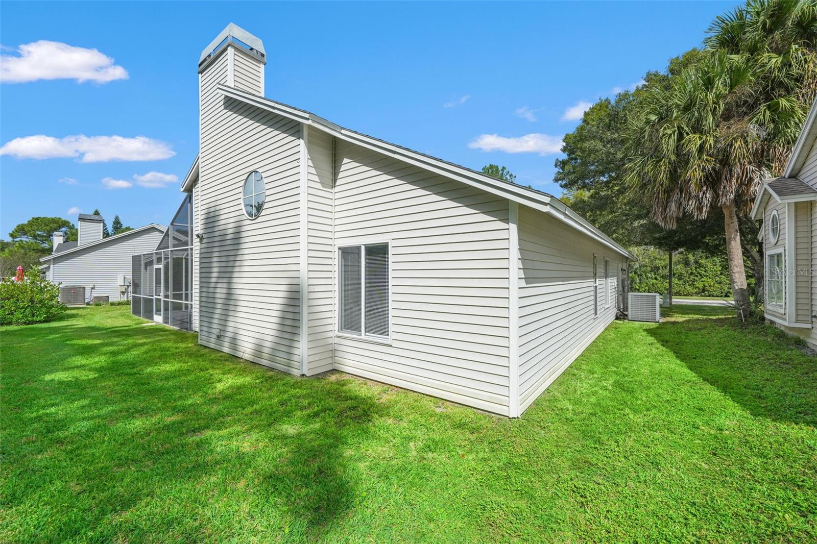Image 45 of 51 For 7810 Grimsby Lane