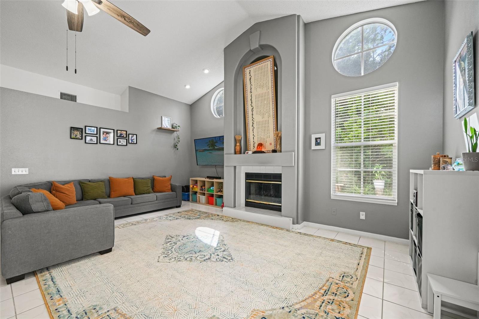 Image 6 of 51 For 7810 Grimsby Lane