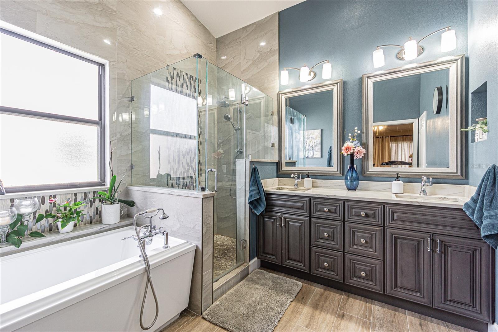 Image 18 of 60 For 9809 La Rita Place