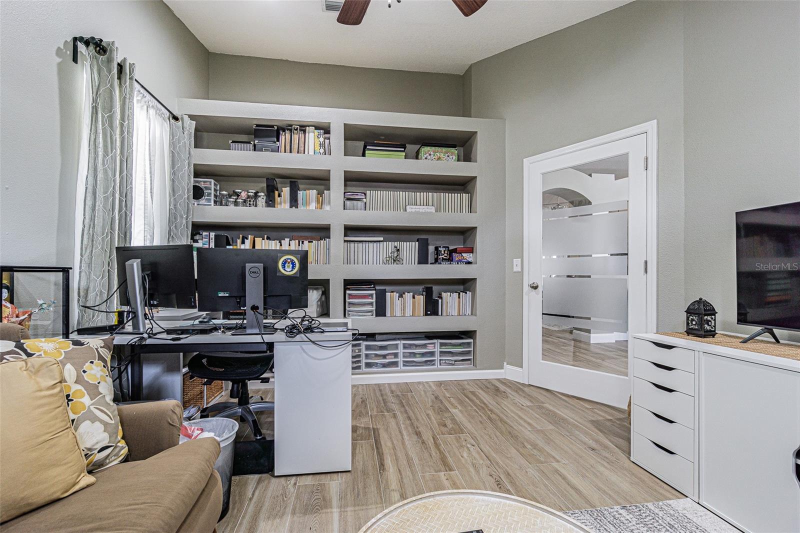 Image 34 of 60 For 9809 La Rita Place