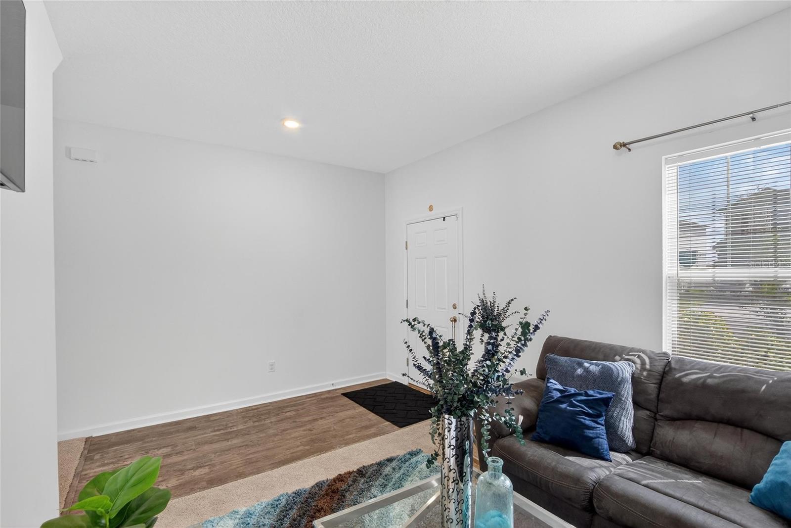 Image 18 of 37 For 1147 Anchor Bend Drive