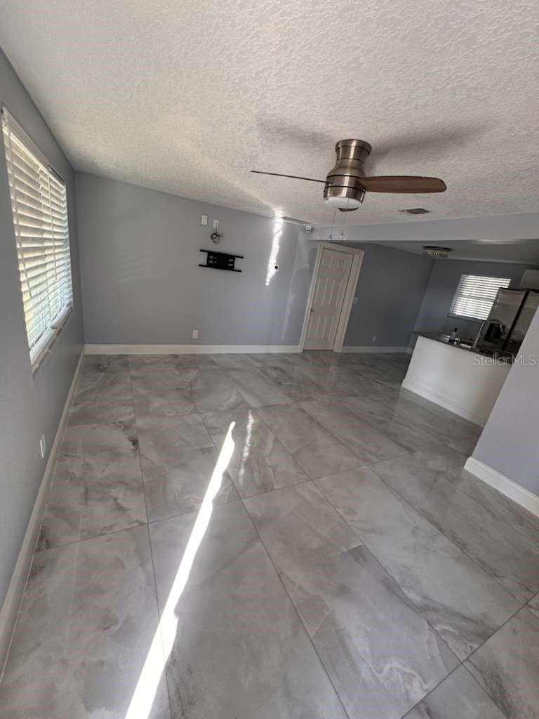 Image 5 of 10 For 4841 Briar Hill Court