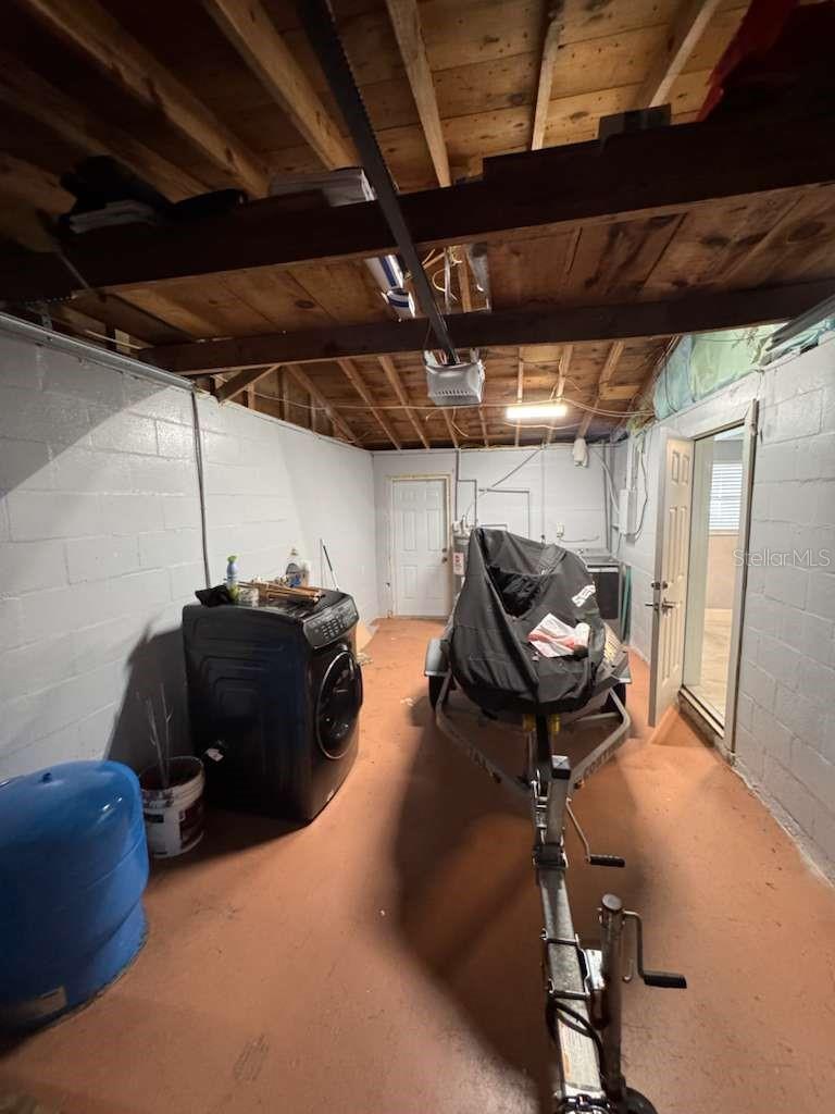 Image 9 of 10 For 4841 Briar Hill Court