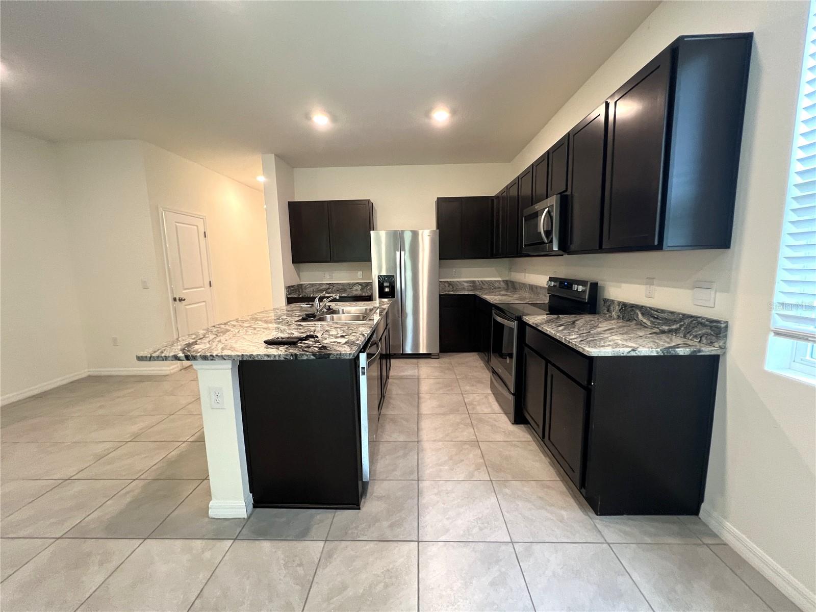 Image 3 of 30 For 32817 Pez Landing Lane