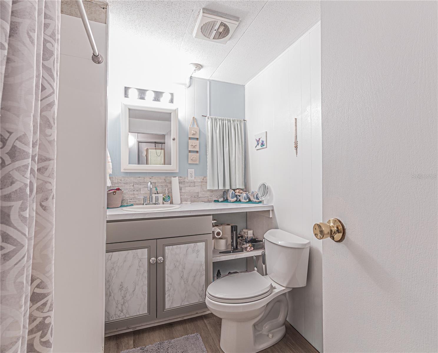 Image 15 of 30 For 7139 El Conquistador Street