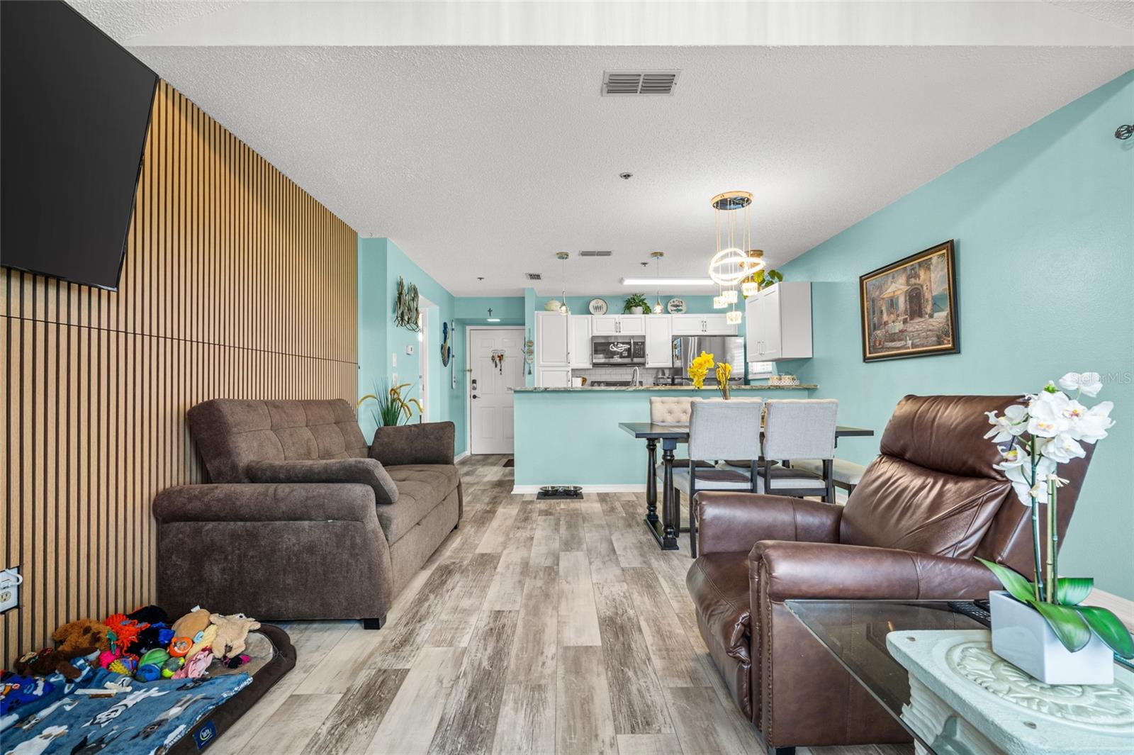 Image 13 of 37 For 5722 Biscayne Court 308