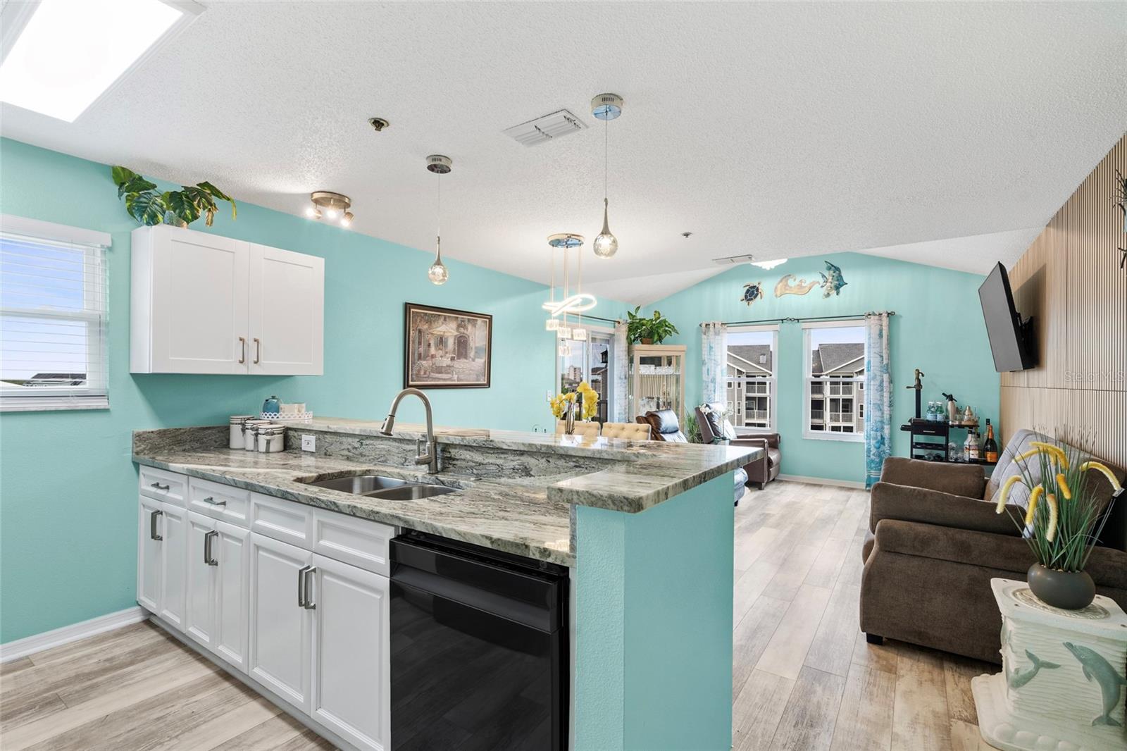 Image 4 of 37 For 5722 Biscayne Court 308