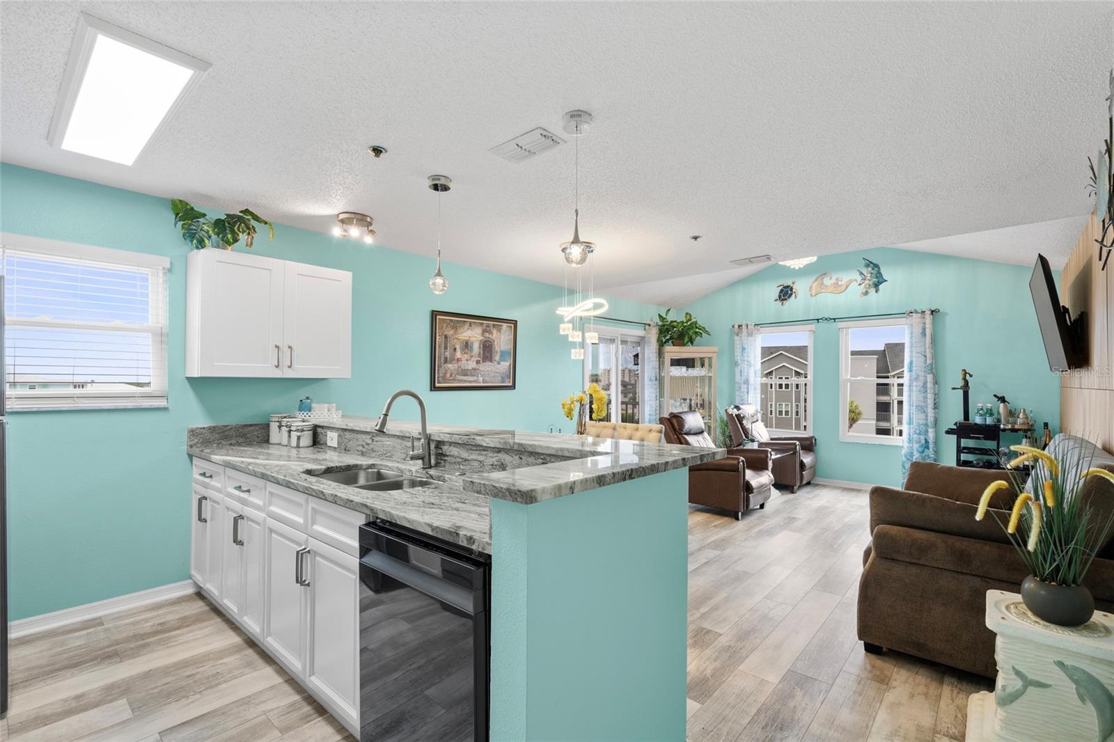 Image 8 of 37 For 5722 Biscayne Court 308