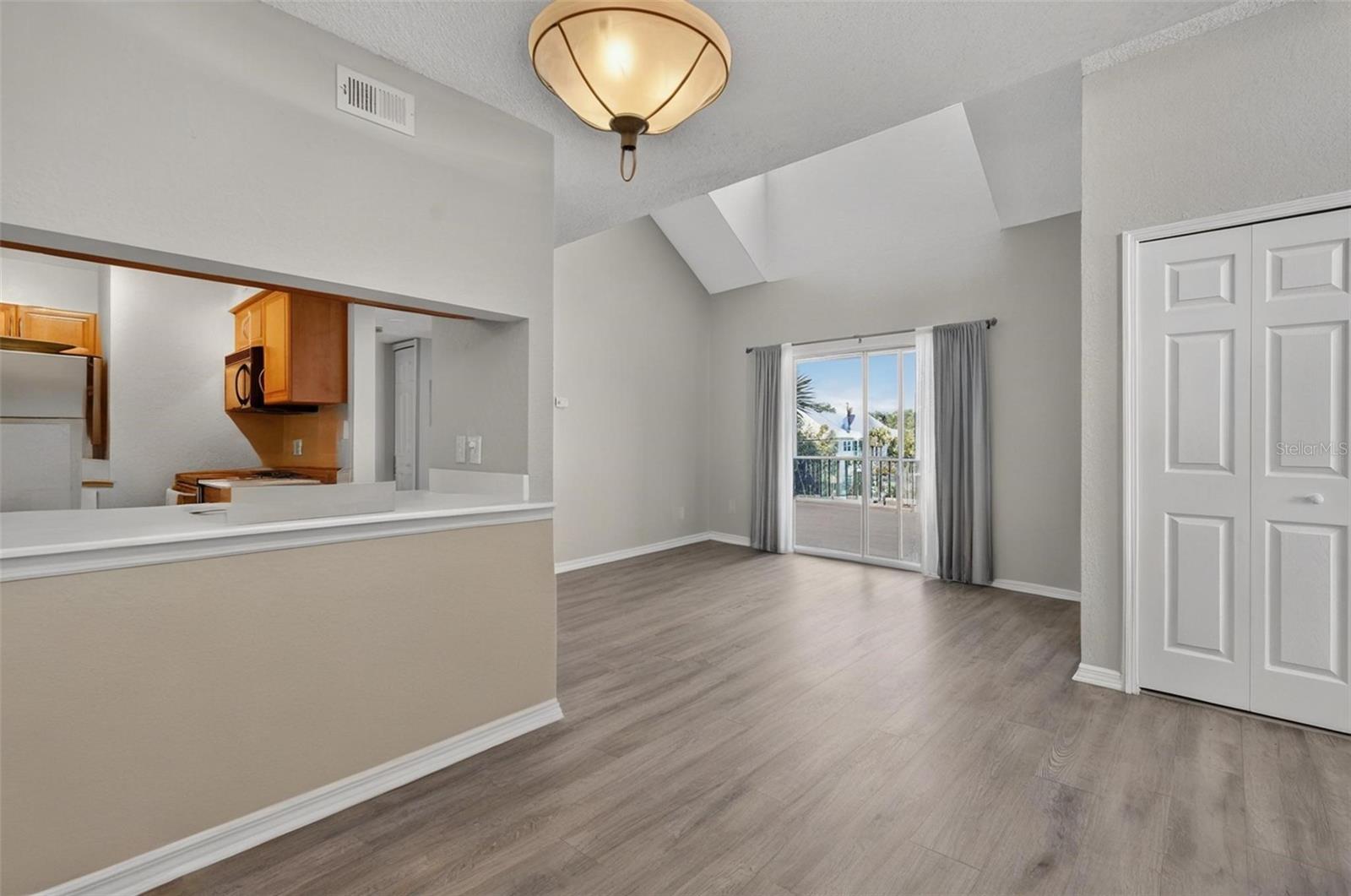 Image 13 of 83 For 3300 Haviland Court 303