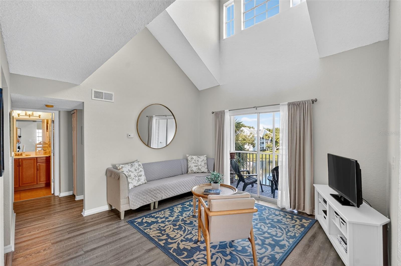 Image 17 of 83 For 3300 Haviland Court 303
