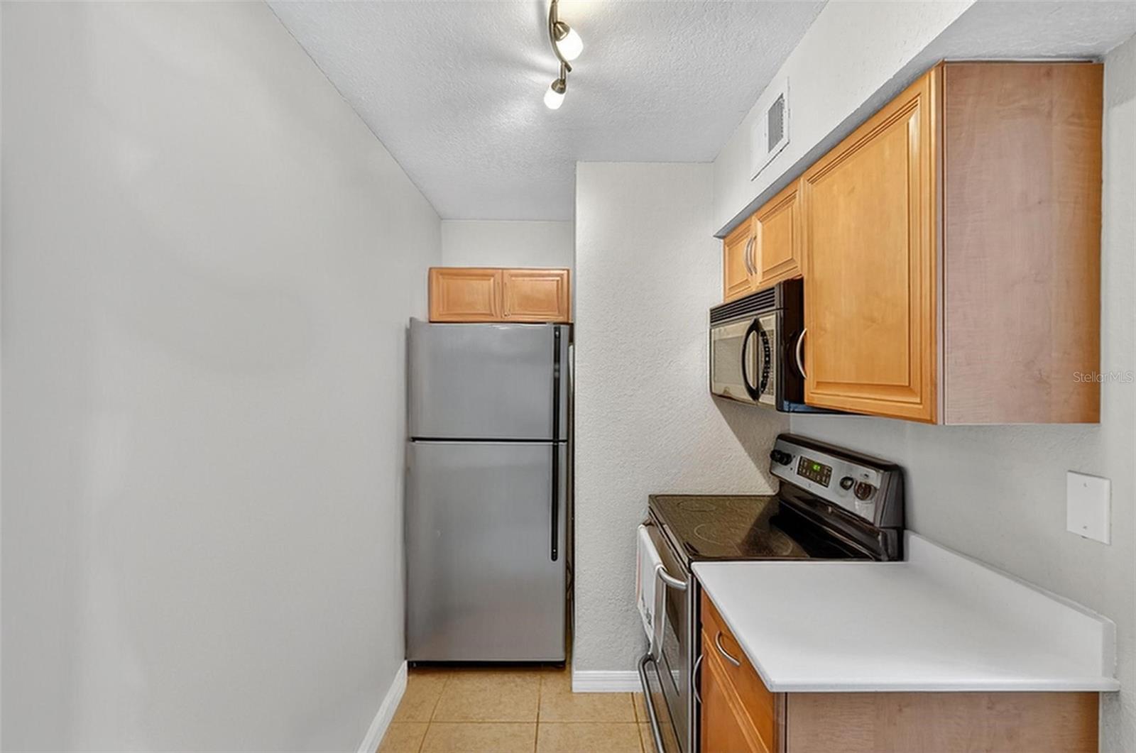 Image 31 of 83 For 3300 Haviland Court 303