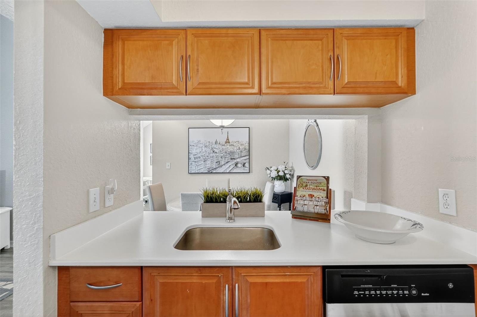 Image 34 of 83 For 3300 Haviland Court 303