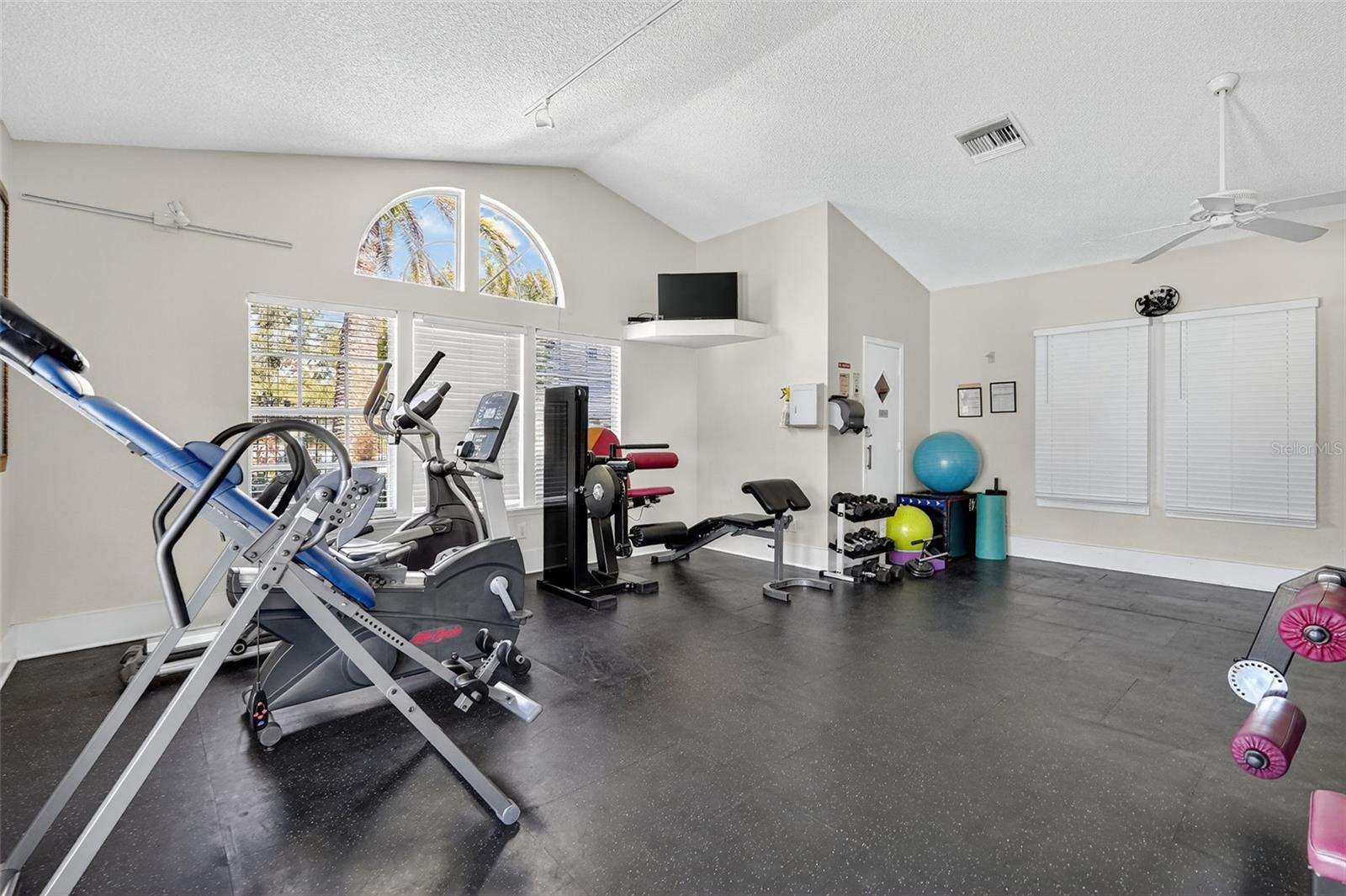 Image 59 of 83 For 3300 Haviland Court 303