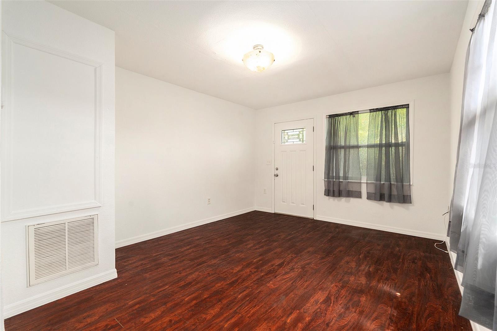 Image 14 of 21 For 3016 Arch Street