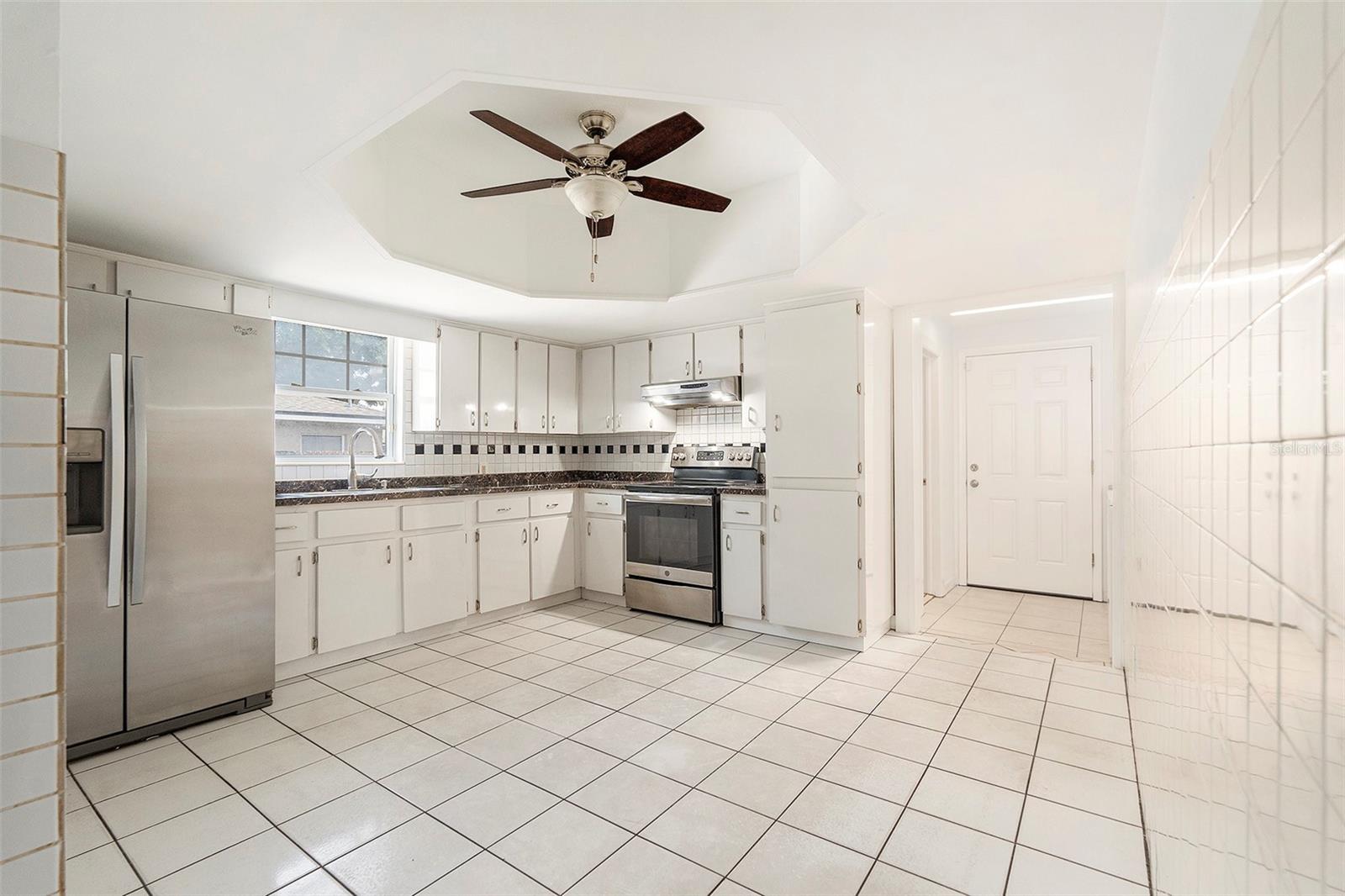Image 4 of 21 For 3016 Arch Street