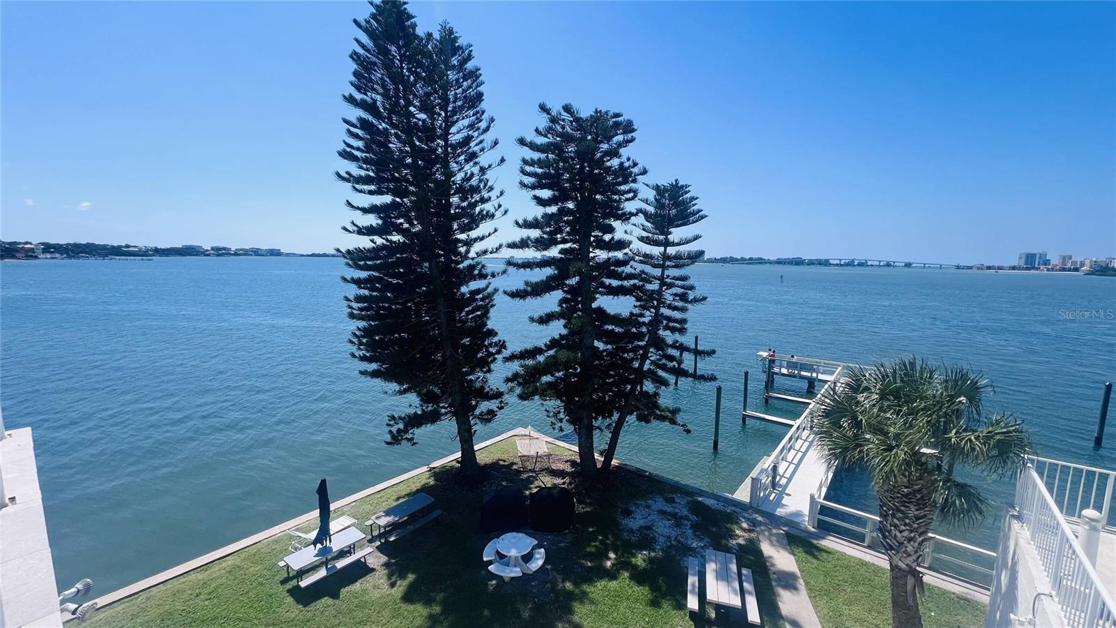 Image 25 of 28 For 100 Pierce Street 1001