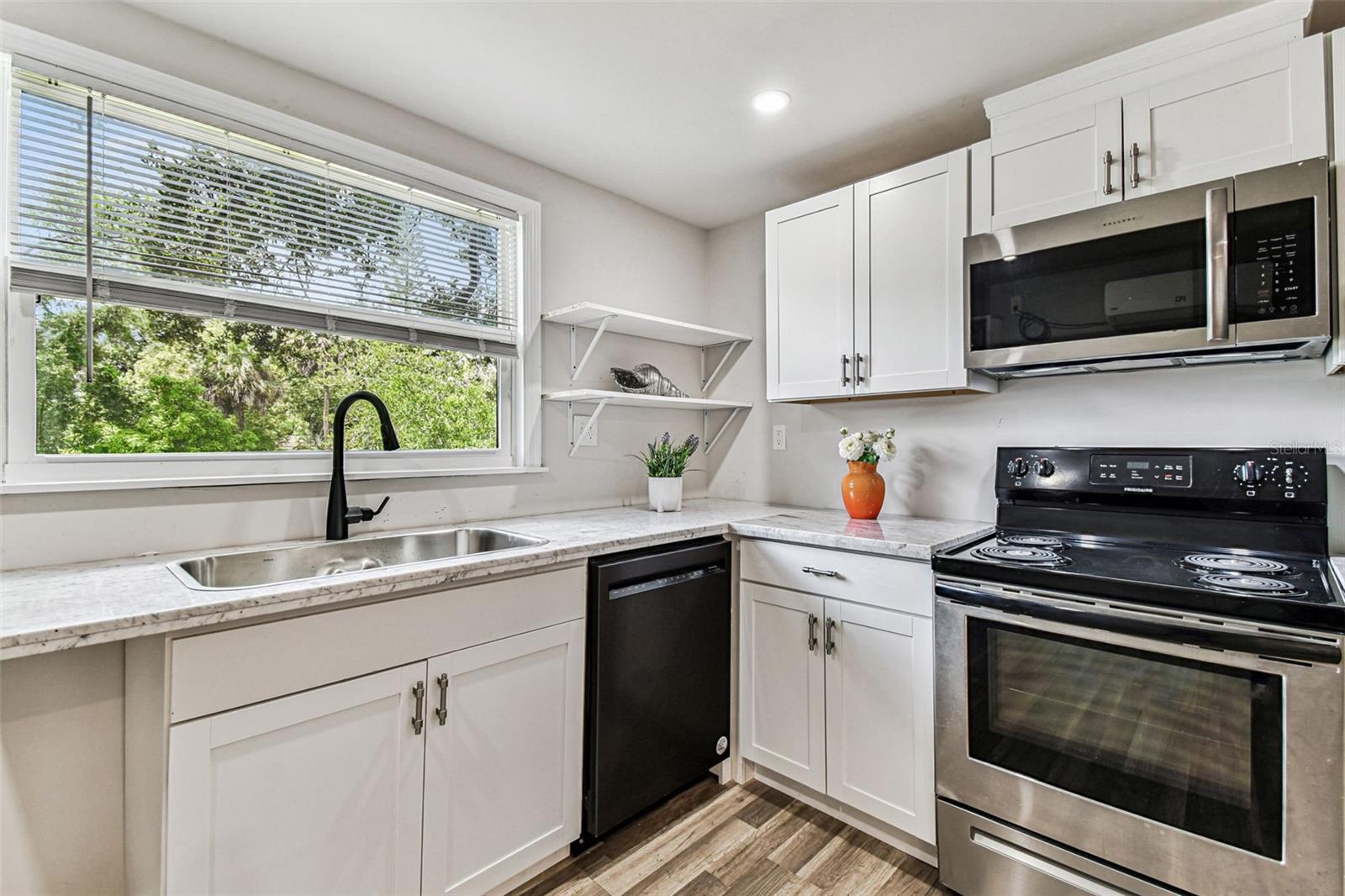 Image 6 of 58 For 1006 26th Avenue