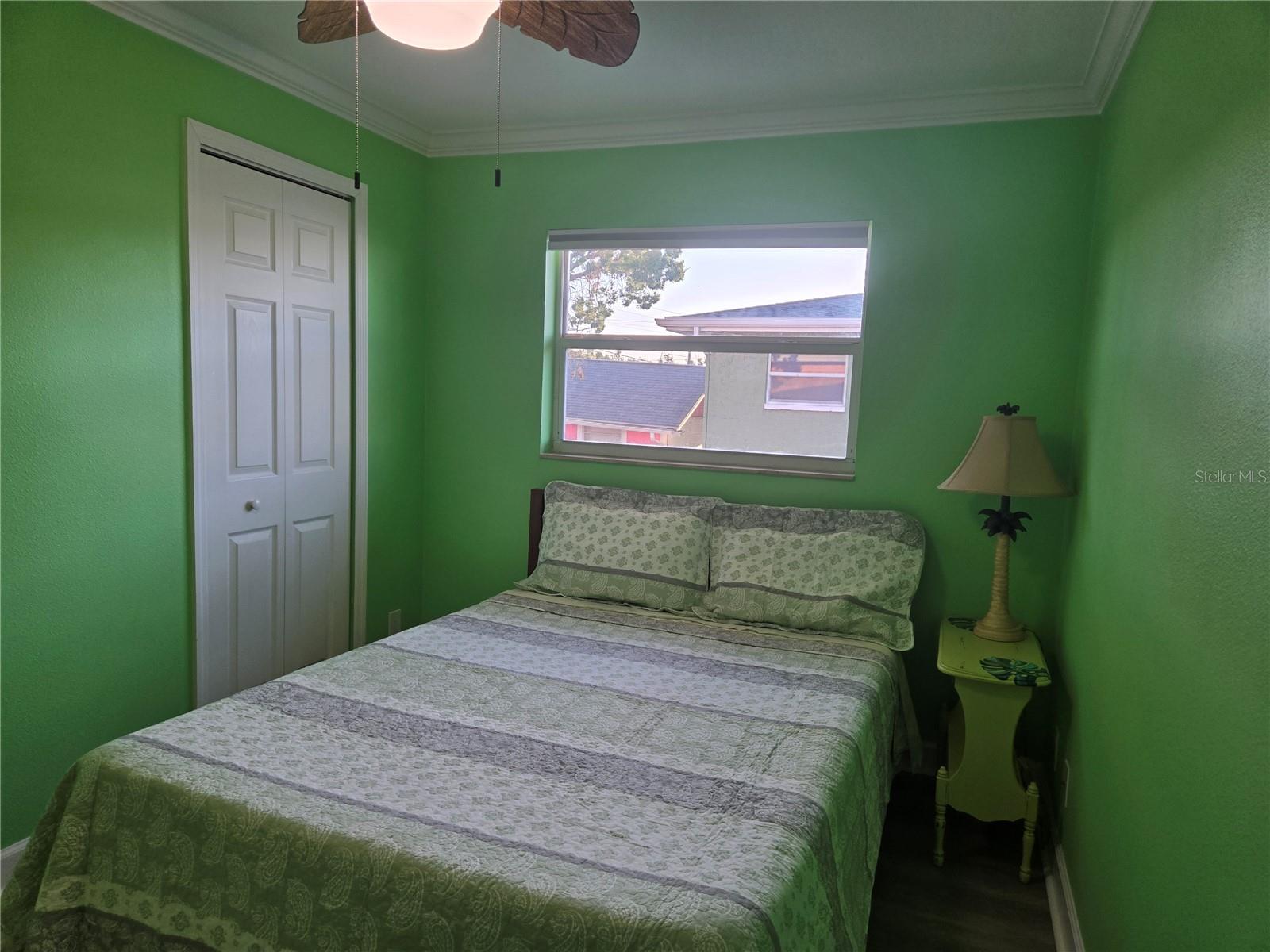 Image 11 of 40 For 5605 Shore Boulevard S B