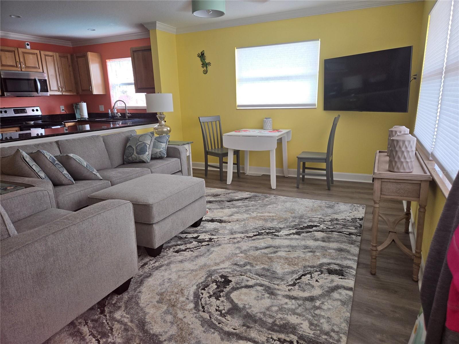 Image 2 of 40 For 5605 Shore Boulevard S B