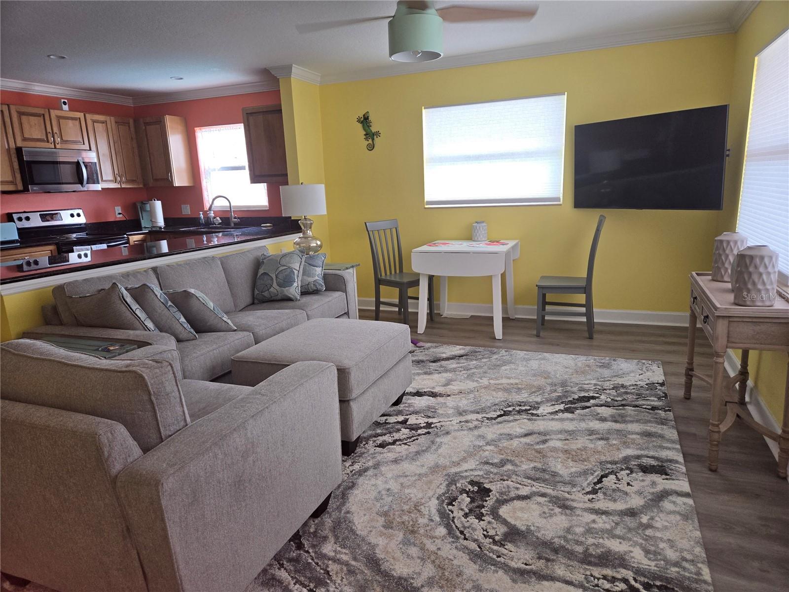 Image 3 of 40 For 5605 Shore Boulevard S B