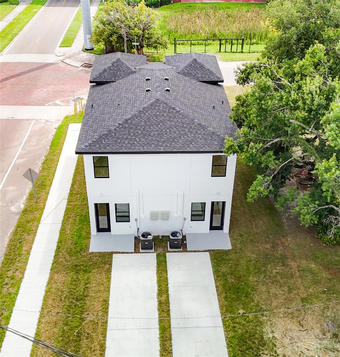 Image 3 of 7 For 2516 15th Avenue 2