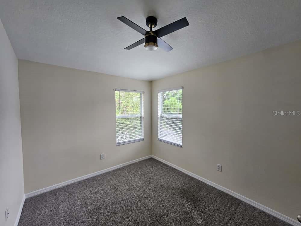 Listing photo id 10 for 6801 46th Lane N 54