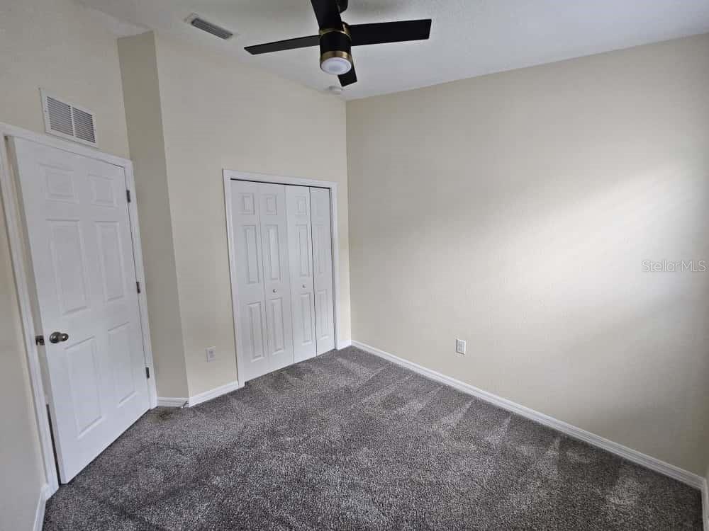 Listing photo id 14 for 6801 46th Lane N 54