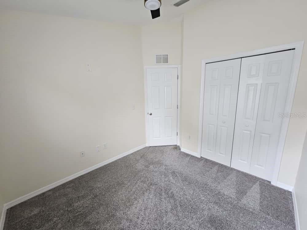 Listing photo id 15 for 6801 46th Lane N 54